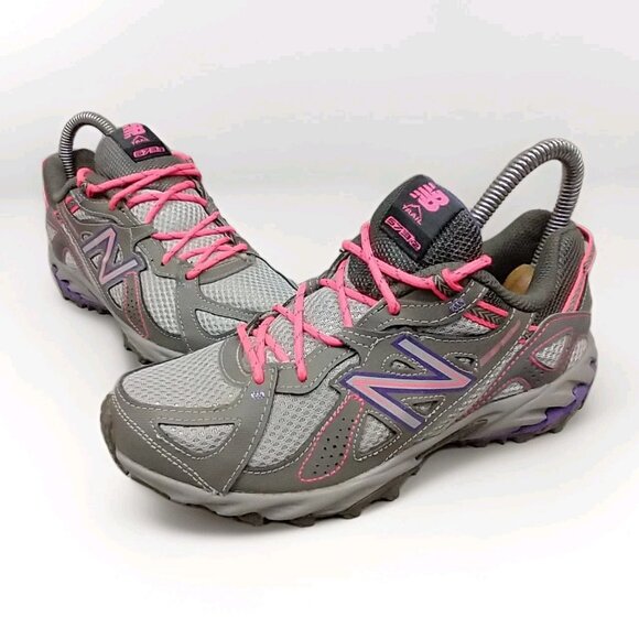 New Balance 573 V2 Trail Running Shoes Womens 6.5 Gray All Terrain Pink Gray - Picture 1 of 14